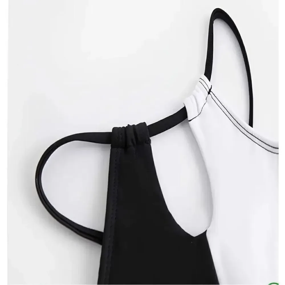 New Women’s Color Block One Piece Black & White Swimsuit M